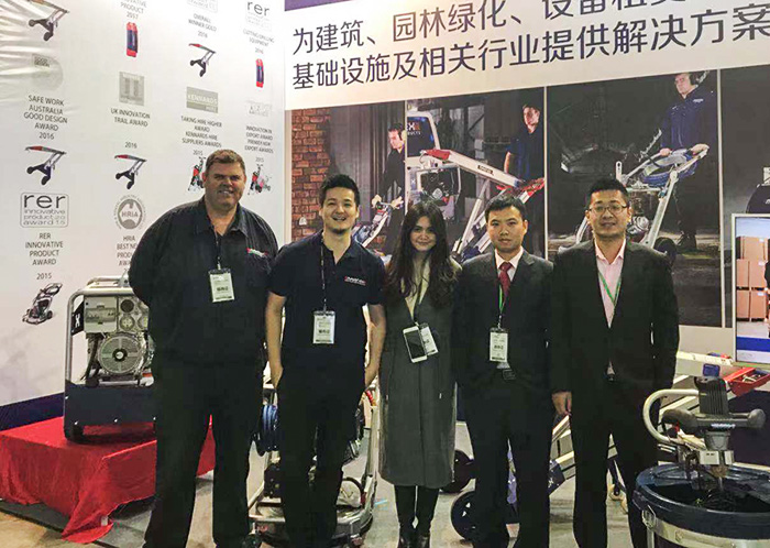 苏州好色先生视频网站物流机器有限公司赴德参加汉诺威国际物流展载誉而归